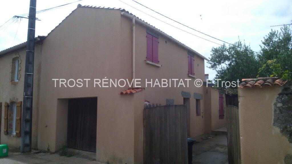 Après le nettoyage d'une façade de maison à Chalonnes-sur-Loire