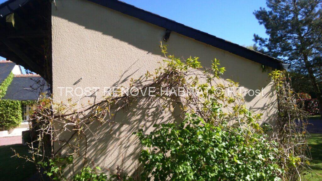 Nettoyage façade traces rouges après - Angers