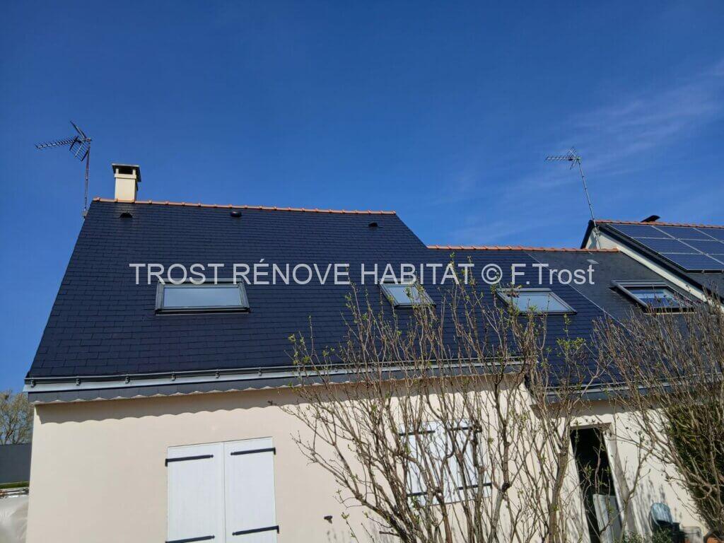 Traitement hydrofuge coloré sur une toiture à Angers